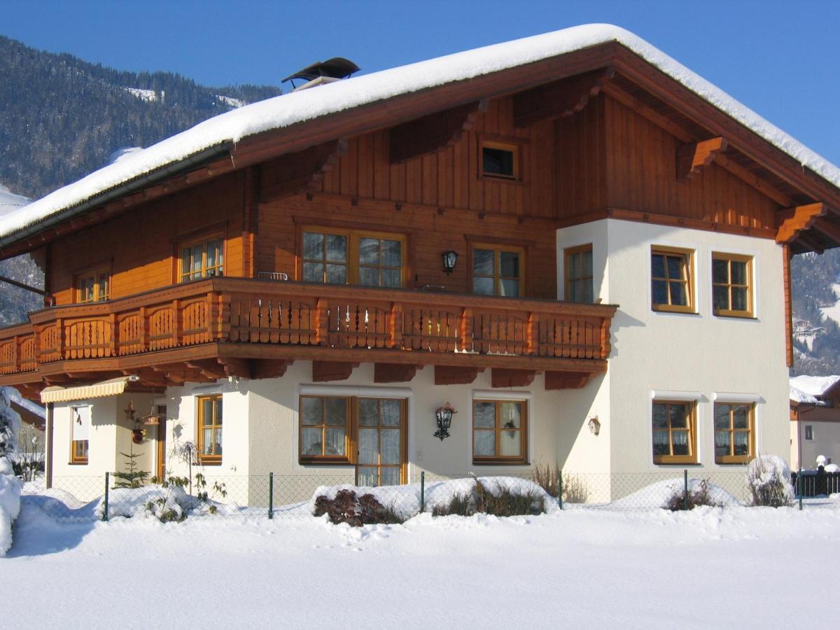 Haus Margit Apartamento Sankt Johann im Pongau Exterior foto