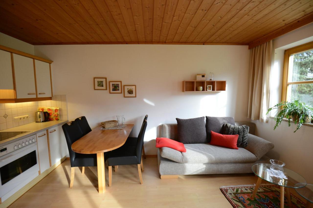 Haus Margit Apartamento Sankt Johann im Pongau Exterior foto